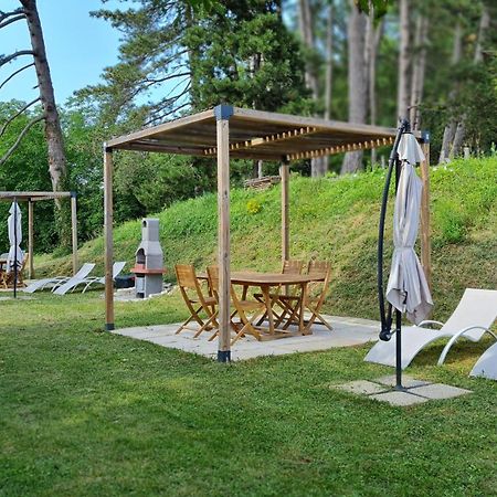 Gite 3 Du Chateau De Feschaux Villeneuve-sous-Pymont Екстериор снимка