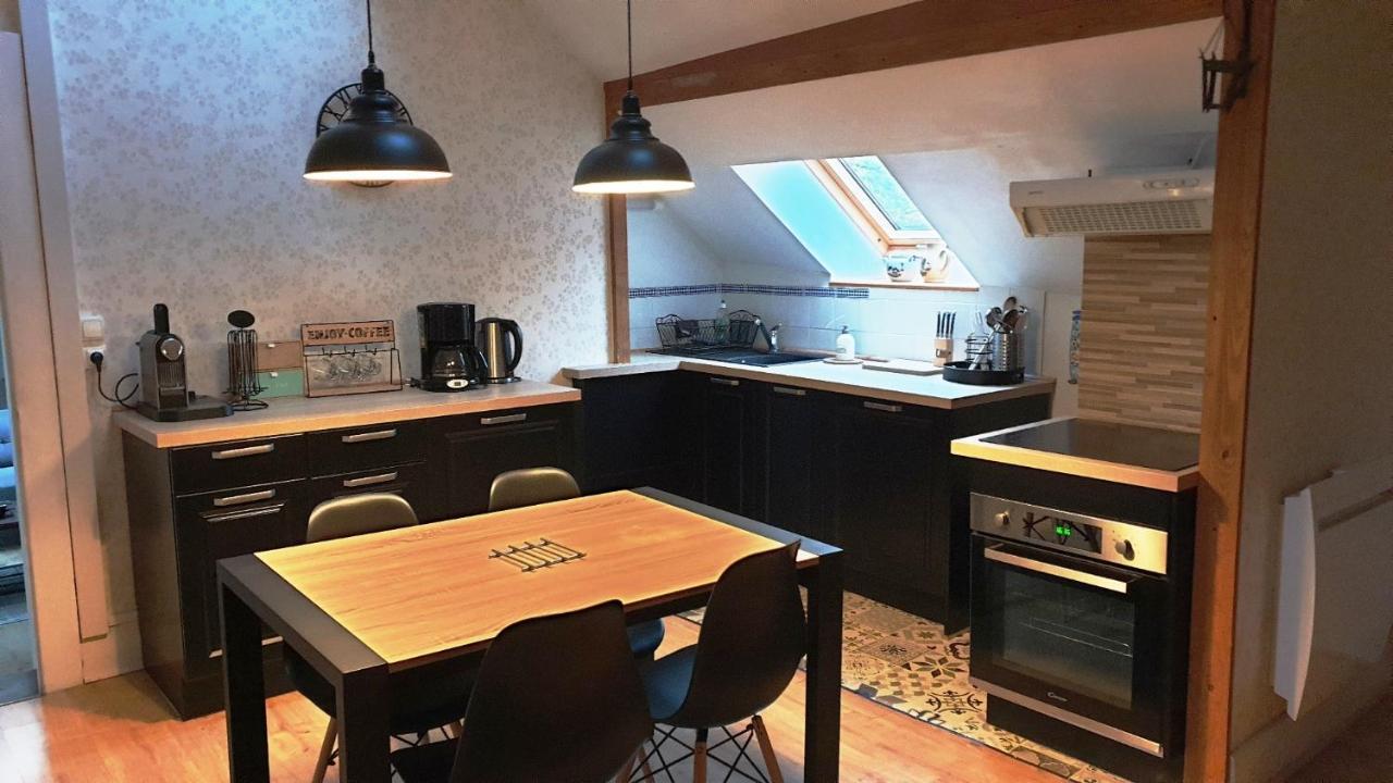 Gite 3 Du Chateau De Feschaux Villeneuve-sous-Pymont Екстериор снимка