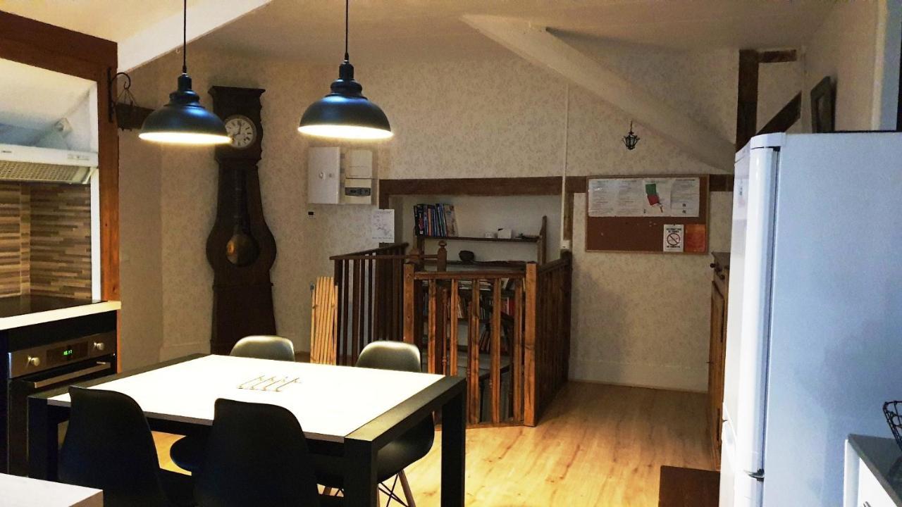Gite 3 Du Chateau De Feschaux Villeneuve-sous-Pymont Екстериор снимка