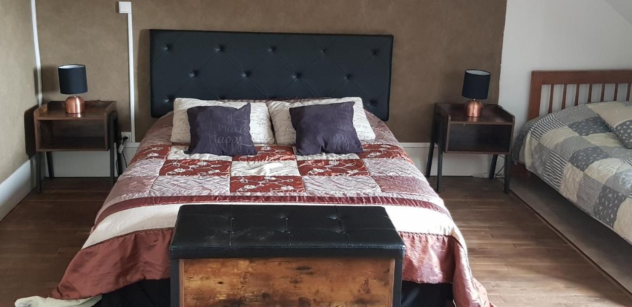 Gite 3 Du Chateau De Feschaux Villeneuve-sous-Pymont Екстериор снимка