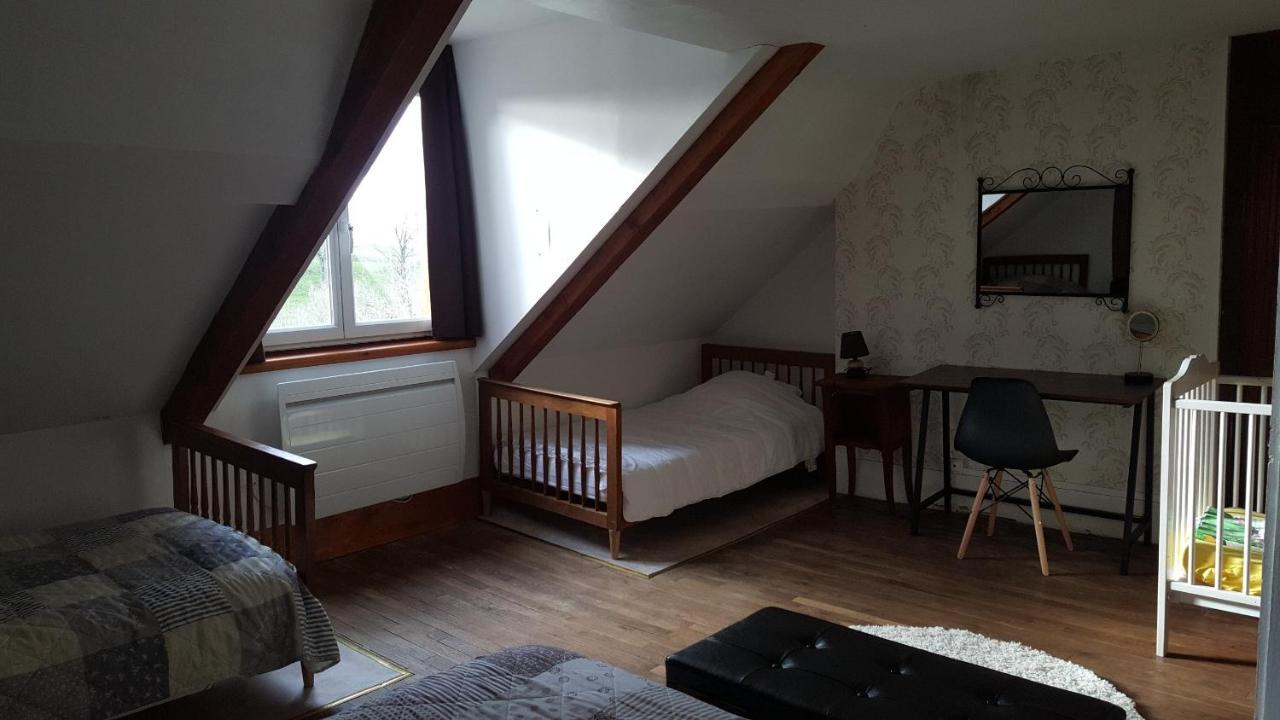 Gite 3 Du Chateau De Feschaux Villeneuve-sous-Pymont Екстериор снимка