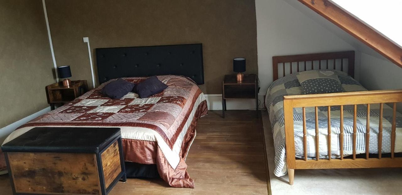 Gite 3 Du Chateau De Feschaux Villeneuve-sous-Pymont Екстериор снимка