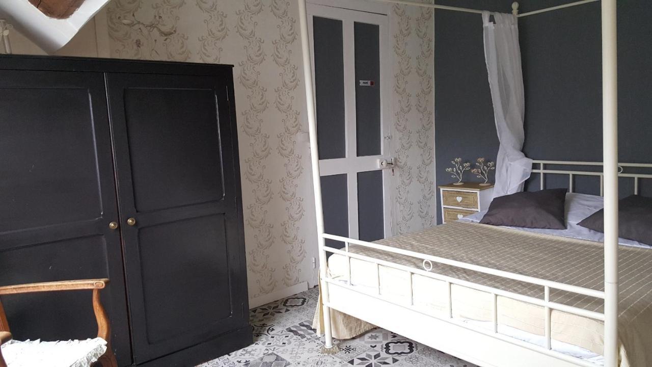 Gite 3 Du Chateau De Feschaux Villeneuve-sous-Pymont Екстериор снимка
