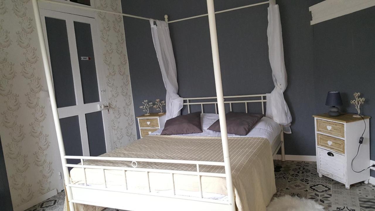 Gite 3 Du Chateau De Feschaux Villeneuve-sous-Pymont Екстериор снимка