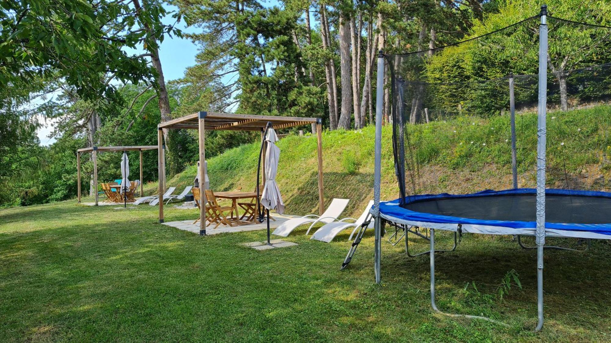Gite 3 Du Chateau De Feschaux Villeneuve-sous-Pymont Екстериор снимка
